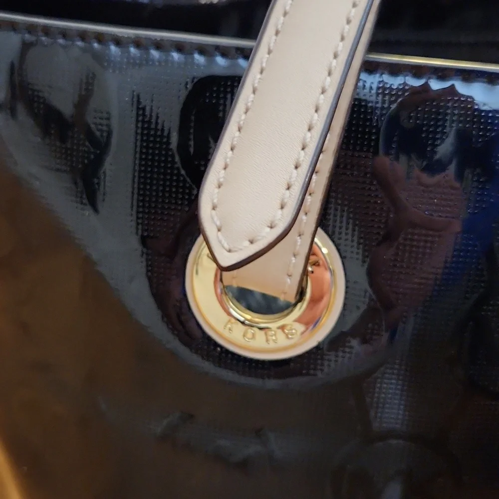Michael Kors Jet Set Tote